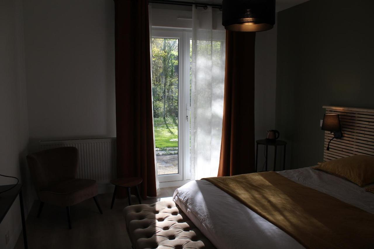 Le Pre Du Buis Bed & Breakfast Yvré-lʼÉvêque Exterior foto